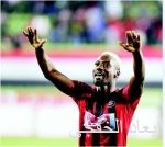 «الانضباط» توقف المولد والعابد وتغرم الاتحاد