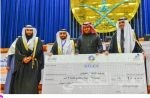 مقرن بن عبدالعزيز وأمير الرياض يؤديان صلاة الميت على بدر بن سلمان ووالدة نوف بنت سعود