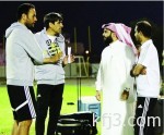 دونيس يحاضر على لاعبي الهلال.. وديغاو يواصل تأهيله