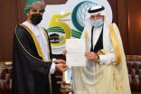 العثيمين يتسلم أوراق اعتماد المندوب الدائم لسلطنة عمان لدى المنظمة