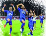 الهلال يحافظ على القمة بنقاط الوحدة.. والنصر يعود للوصافة على حساب الاتفاق