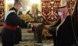 سفير المملكة لدى إسبانيا يقدم أوراق اعتماده لملك إسبانيا