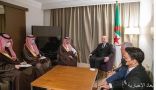 سمو وزير الخارجية يلتقي الوزير الأول وزير المالية في الجزائر