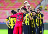 الاتحاد يغلي بثماني نقاط.. والرئيس يلجأ للاجتماعات