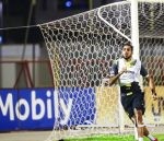 خلاف حاد بين جيبور وإدارة النصر بسبب رحلة أميركا