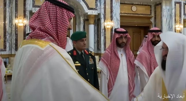 الأمير محمد بن سلمان مستقبلًا الشيخ عبدالرحمن السديس